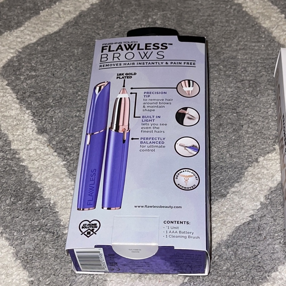 Finishing Touch Flawless Brows and Facial Hair Remover Set - Picture 3 of 7